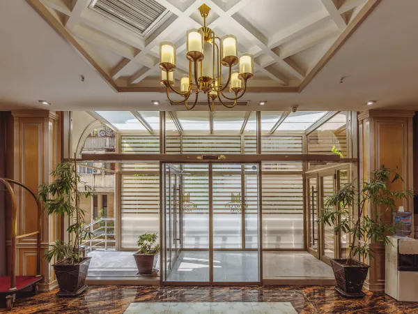 metro city, hotel, baku, azerbaijan, gallery, lobby